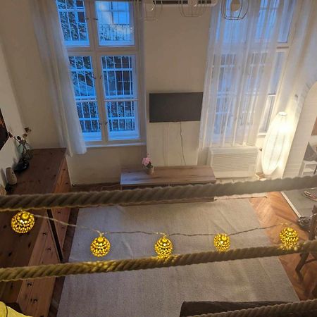 Gallery Flat In Party District Boedapest Buitenkant foto