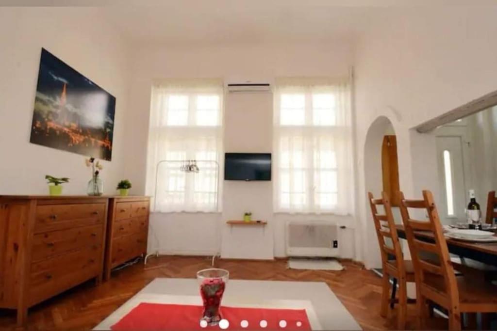 Gallery Flat In Party District Boedapest Buitenkant foto